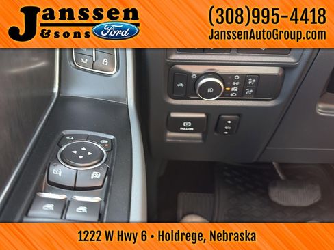 Used 2022 Ford F150 Lariat image 16