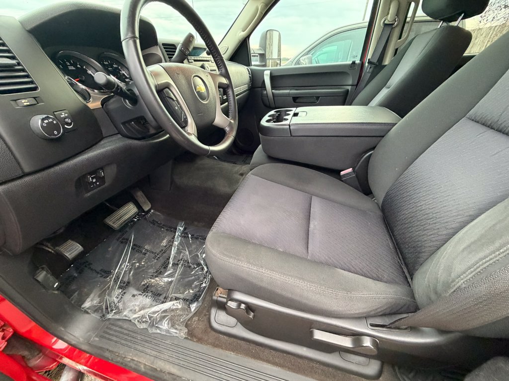 Used 2012 Chevrolet Silverado 2500 LT AWD/4WD image 8