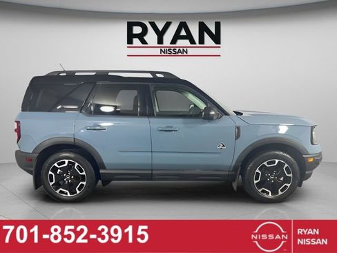 Used 2023 Ford Bronco Sport Outer Banks w/ Tech Package image 4