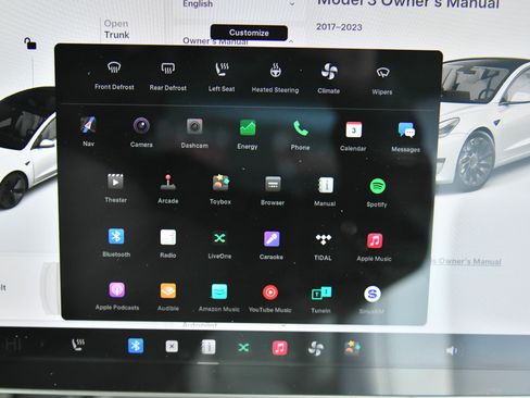 Used 2021 Tesla Model 3 Standard Range Plus image 22