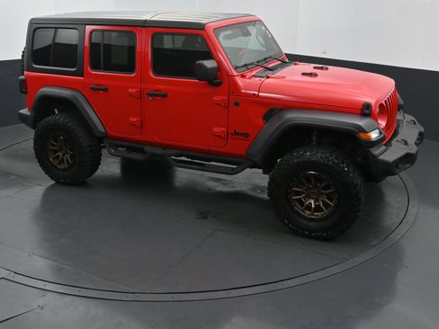 Used 2024 Jeep Wrangler Sport S image 34