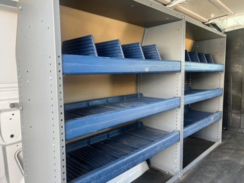 Used 2012 Ford E-250 and Econoline 250 image 11