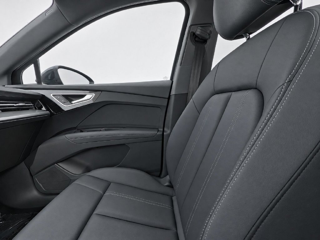 Used 2023 Audi Q4 e-tron Premium Plus AWD/4WD image 23