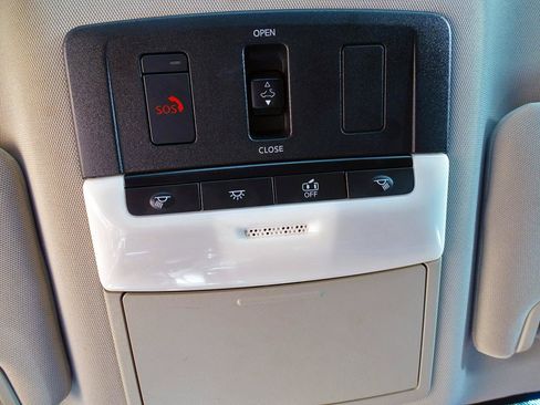 Used 2020 Nissan Altima 2.5 SL FWD image 29