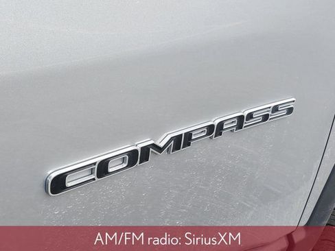 Used 2023 Jeep Compass Limited image 7