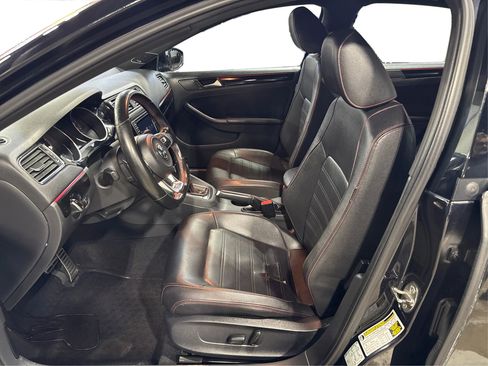 Used 2016 Volkswagen Jetta GLI SEL image 9