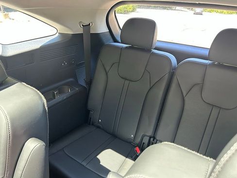 Used 2024 Kia Sorento SX FWD image 18