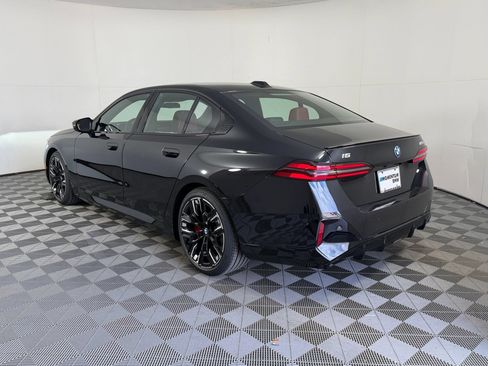 Used 2026 BMW i5 M60 AWD/4WD image 3