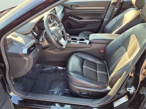 Used 2024 Nissan Altima 2.5 SR FWD image 21