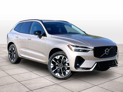 New 2027 Volvo XC60 B5 Plus AWD/4WD image 2