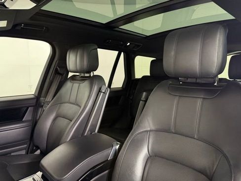 Used 2018 Land Rover Range Rover HSE AWD/4WD image 6