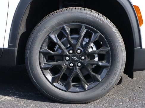 New 2026 Chevrolet Traverse LT w/ Midnight/Sport Edition FWD image 23