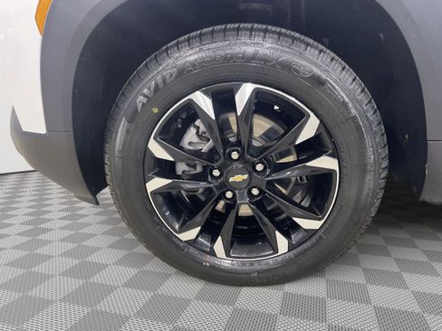 Used 2022 Chevrolet TrailBlazer LT w/ Driver Confidence Package AWD/4WD image 18