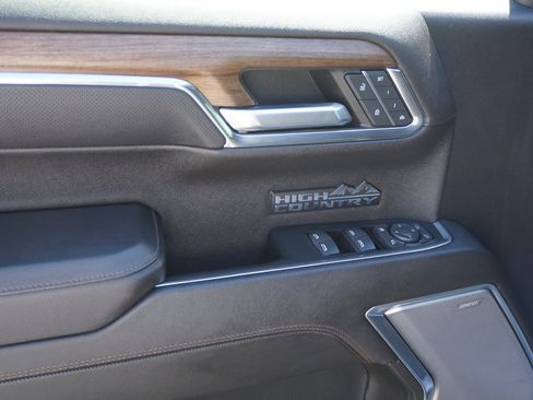 Used 2023 Chevrolet Silverado 1500 High Country AWD/4WD image 11