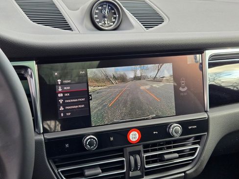 New 2026 Porsche Macan S image 23