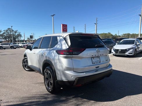 Certified 2024 Nissan Rogue SV image 6