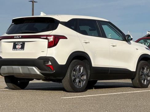 Certified 2024 Kia Seltos LX AWD/4WD image 5