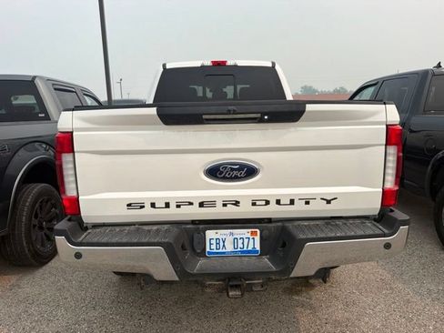 Used 2019 Ford F250 Lariat w/ Lariat Ultimate Package AWD/4WD image 10