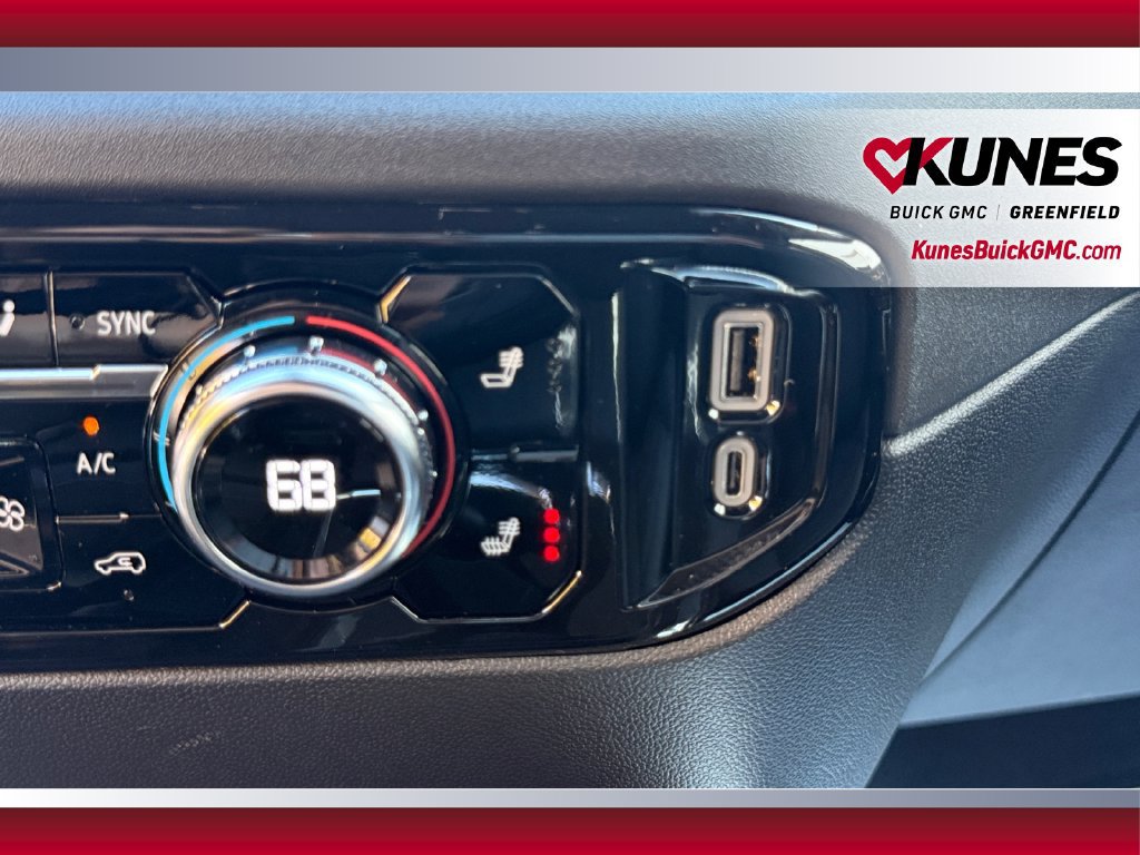 New 2026 GMC Sierra 1500 Elevation w/ Elevation Premium Package AWD/4WD image 32