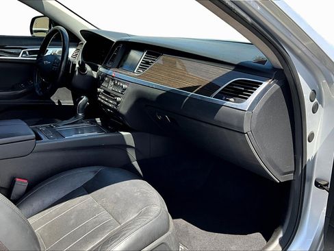 Used 2017 Genesis G80 3.8 image 14