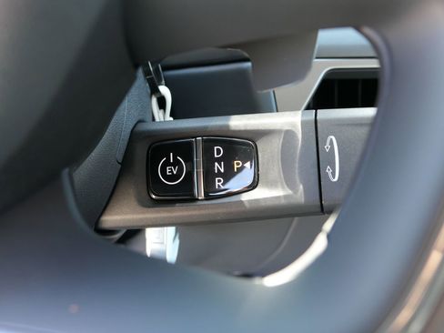 New 2026 Kia EV9 Light image 16