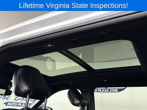 Used 2024 Jeep Grand Cherokee L Limited w/ Luxury Tech Group II image 13