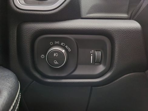 Used 2022 RAM 2500 Big Horn w/ Level C Equiment Group image 31