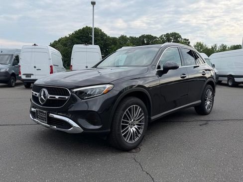 Used 2026 Mercedes-Benz GLC 300 4MATIC image 3