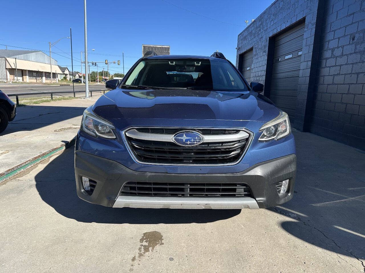 Used 2020 Subaru Outback Limited AWD/4WD image 3