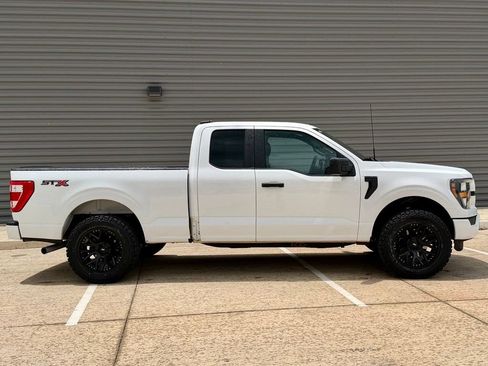 Used 2023 Ford F150 XL w/ STX Appearance Package RWD image 2