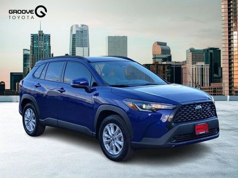 Used 2024 Toyota Corolla Cross LE w/ Moonroof Package image 8