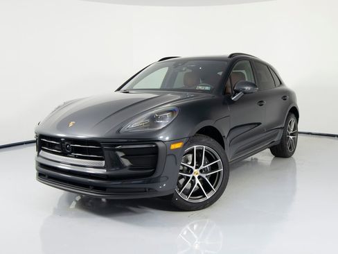 New 2026 Porsche Macan AWD/4WD image 6