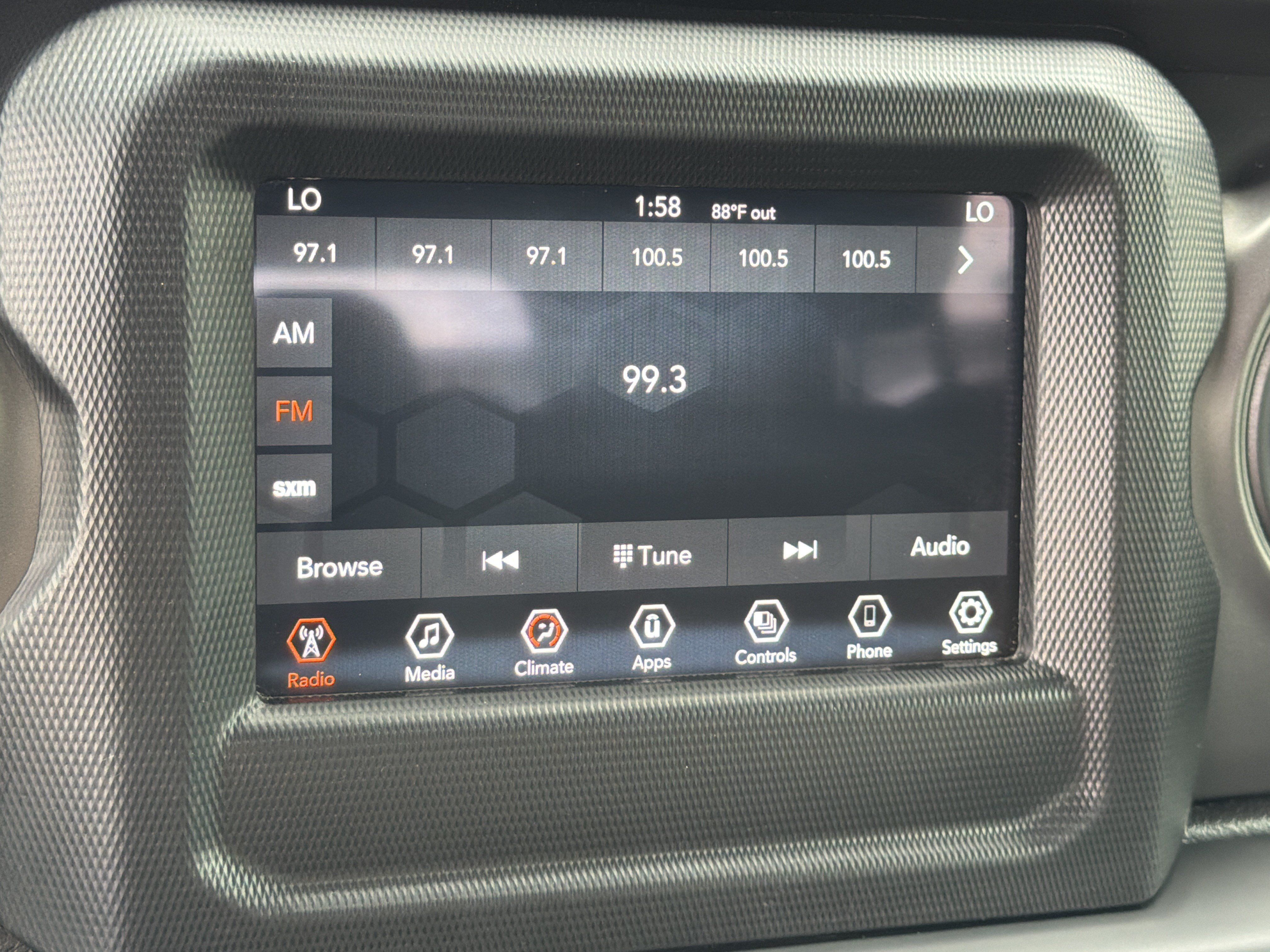 Used 2023 Jeep Gladiator Sport AWD/4WD image 33