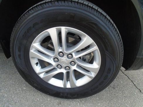 Used 2020 Buick Enclave Essence w/ Sound and Sites Package AWD/4WD image 32