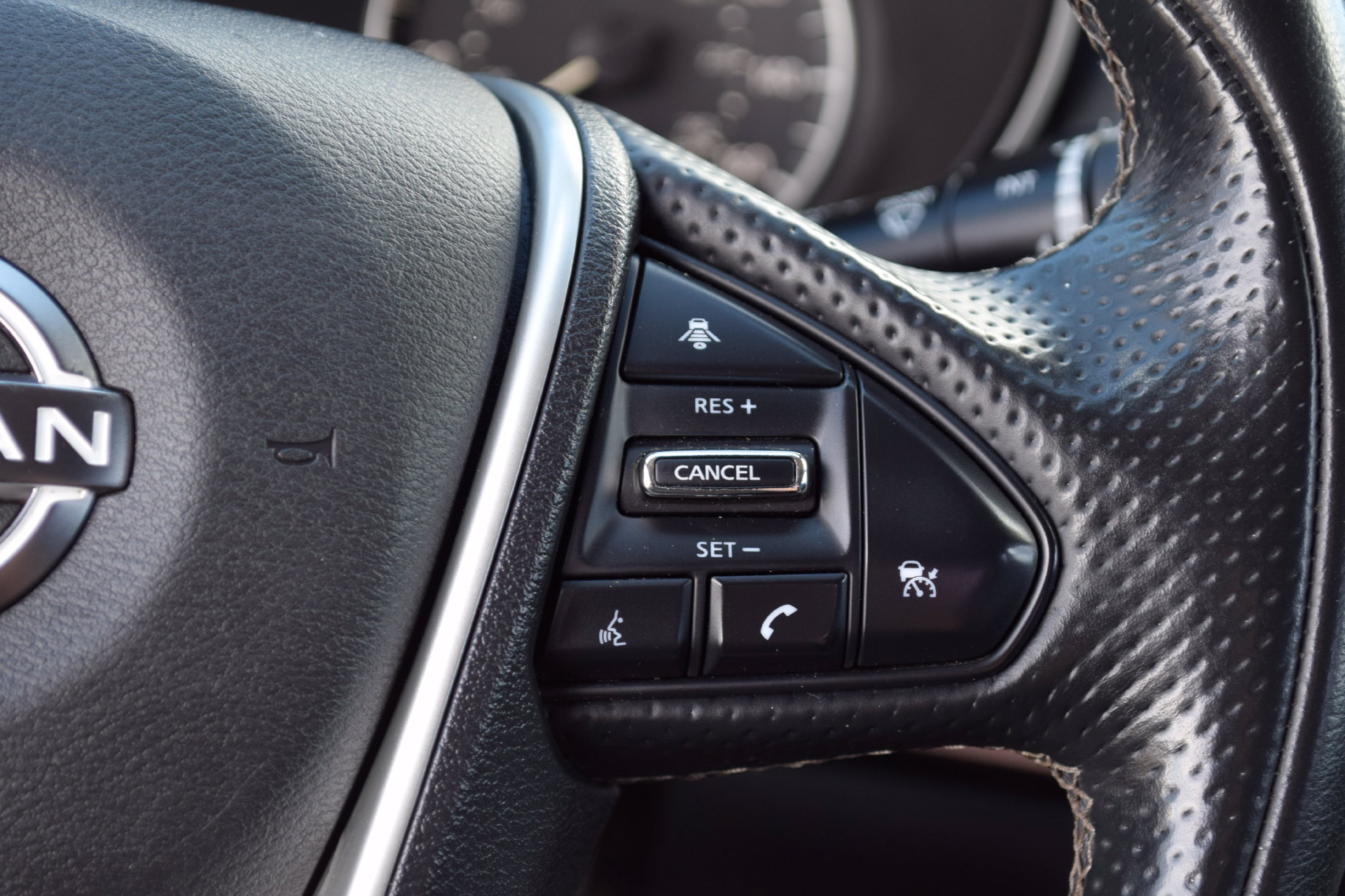 Used 2023 Nissan Maxima SV w/ Floor Mat Group FWD image 7