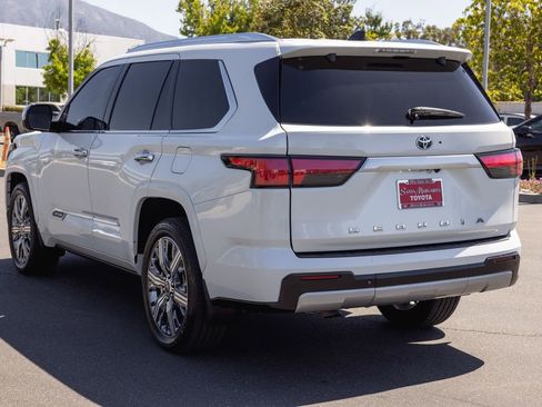 Certified 2023 Toyota Sequoia Capstone AWD/4WD image 7