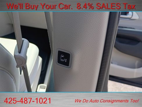 Used 2018 Chrysler Pacifica Touring Plus FWD image 32