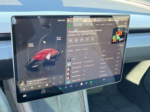 Used 2025 Tesla Model 3 Long Range image 23
