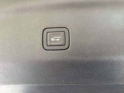 New 2026 GMC Yukon Elevation AWD/4WD image 33