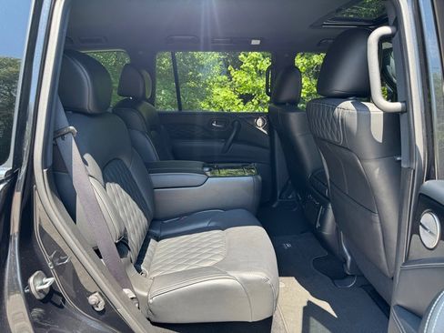 Used 2024 INFINITI QX80 Sensory AWD/4WD image 21