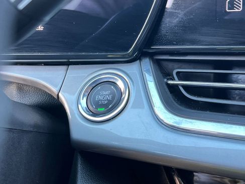 Used 2024 Chevrolet Trax LT image 28