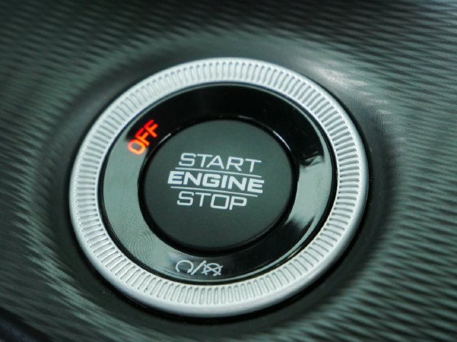 Used 2023 Jeep Grand Cherokee Altitude AWD/4WD image 26