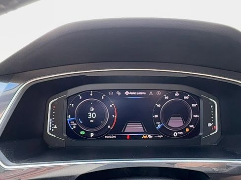 Used 2020 Volkswagen Tiguan SEL image 19