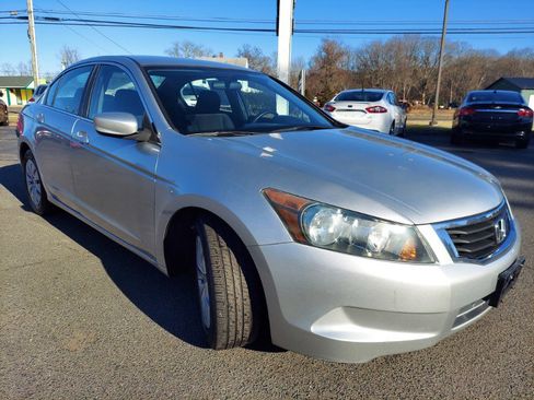 Used 2010 Honda Accord LX image 3