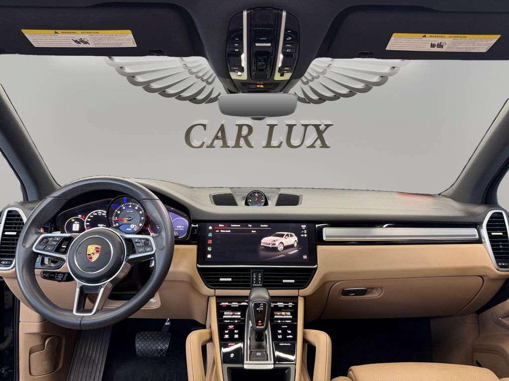Used 2023 Porsche Cayenne Platinum Edition AWD/4WD image 11