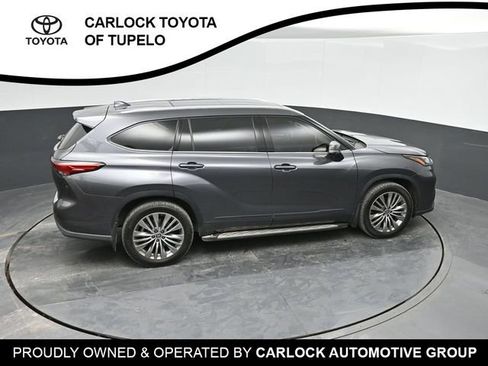 Used 2022 Toyota Highlander Platinum image 33