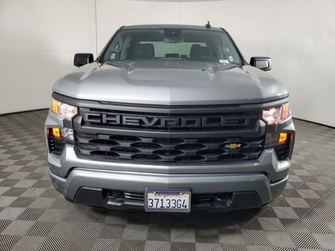 Used 2025 Chevrolet Silverado 1500 Custom image 9