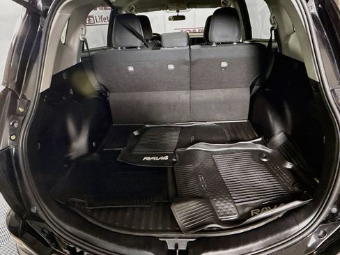 Used 2016 Toyota RAV4 LE AWD/4WD image 26