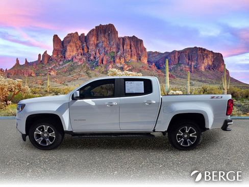 Used 2018 Chevrolet Colorado Z71 RWD image 3