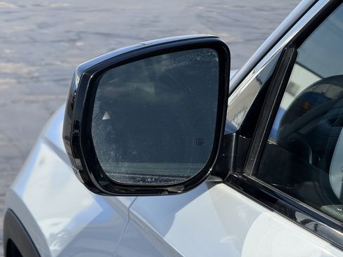 Used 2023 Jeep Grand Cherokee L Limited image 13